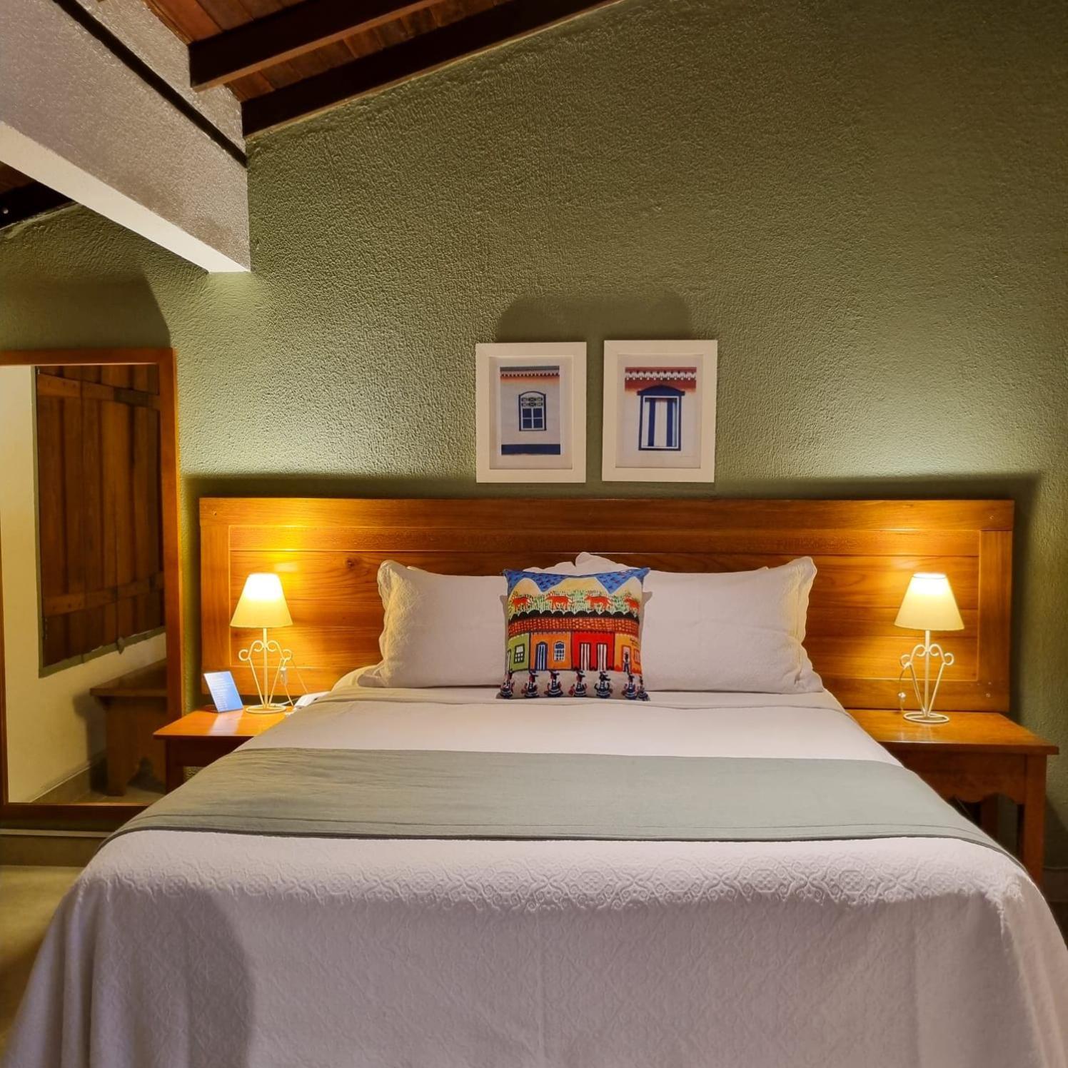 Pouso 22 Hotel ปิเรนนอโปลิส ภายนอก รูปภาพ